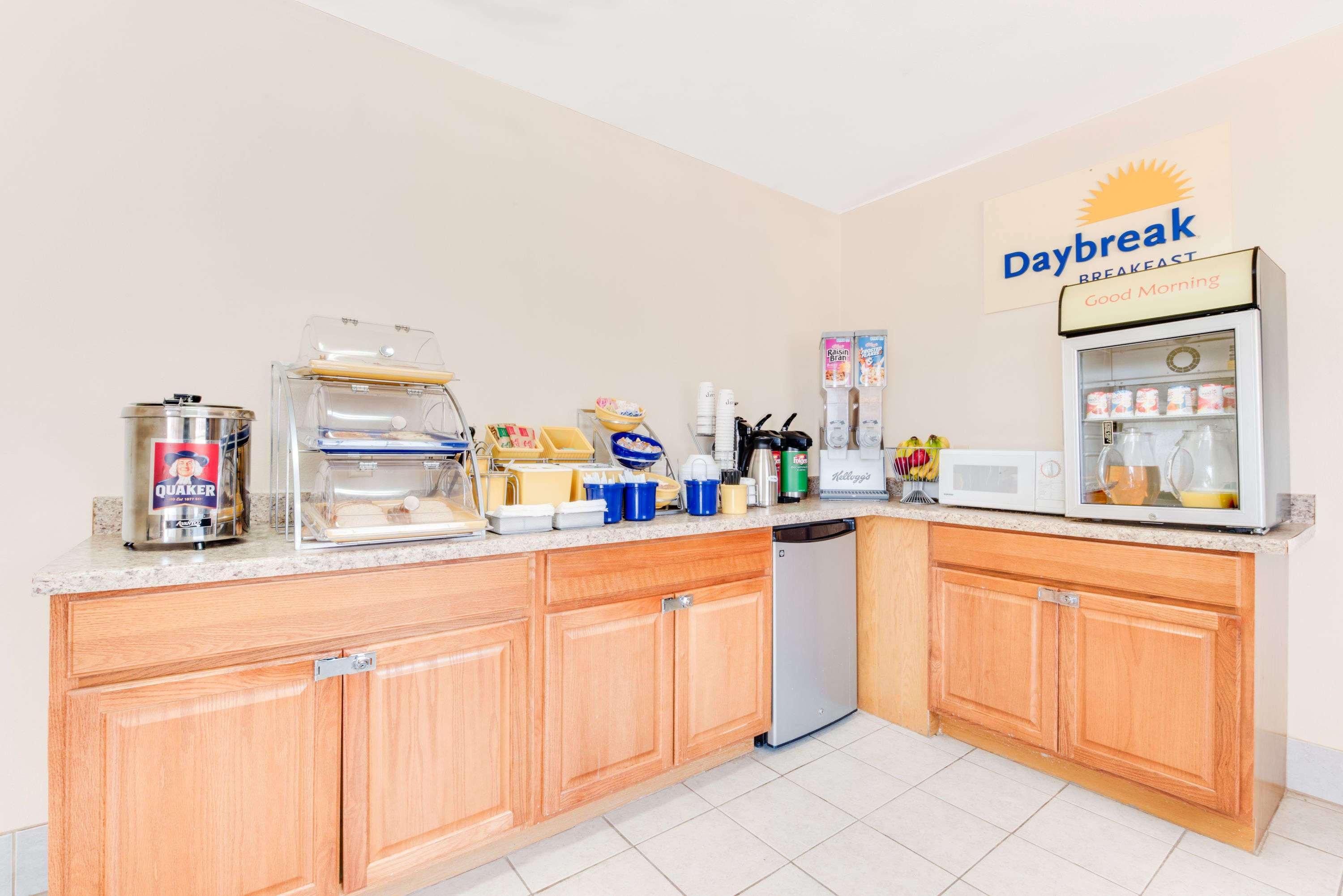 Days Inn By Wyndham Andrews Texas Екстер'єр фото